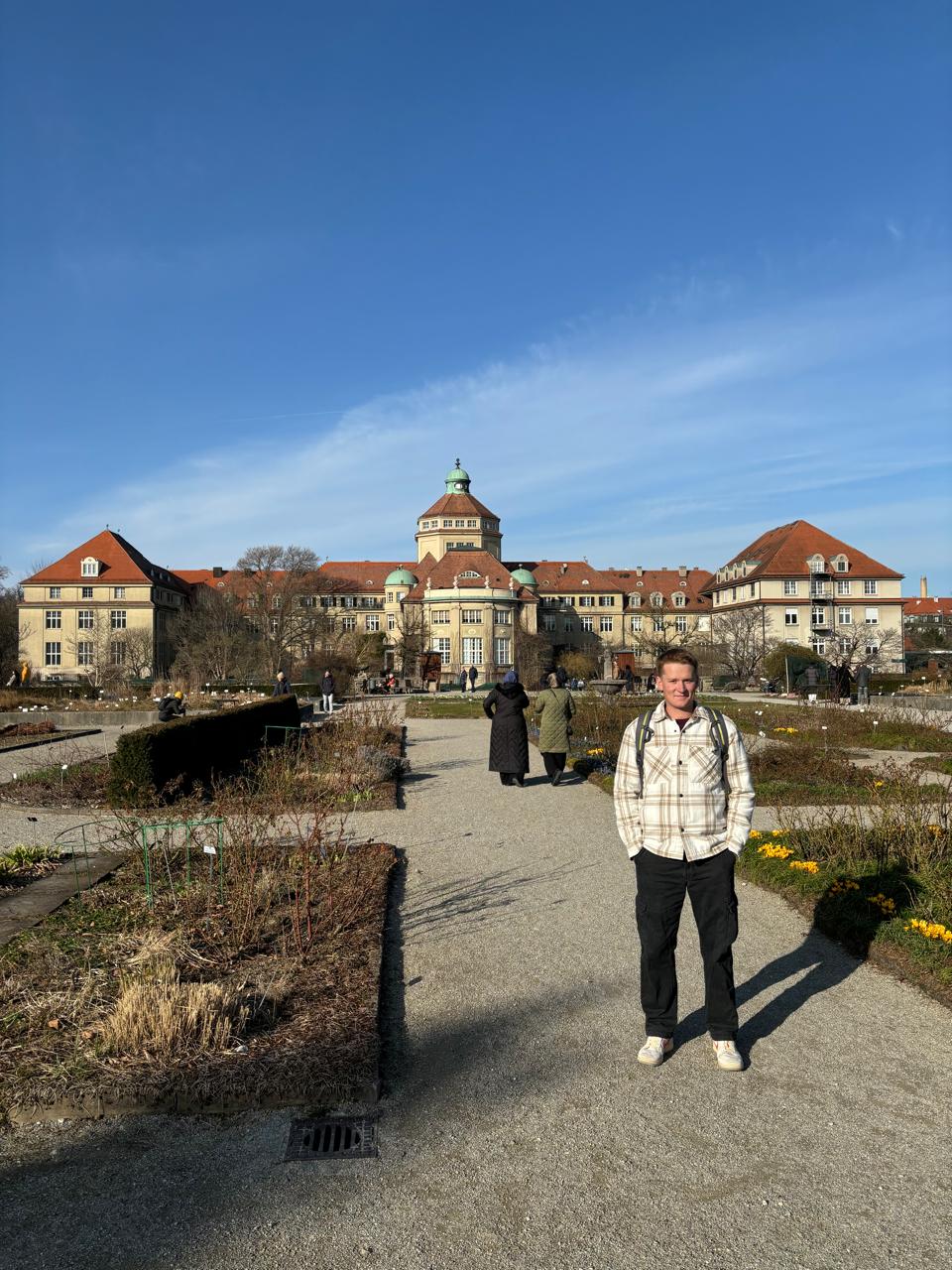 Matthew Schneider at Stuttgart University, Germany