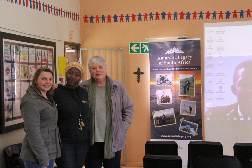 L-R: Anche Louw (ALSA), Khanyisa Mgudlwa and Louise Fourie (two facilitators at the Legacy Centre)            