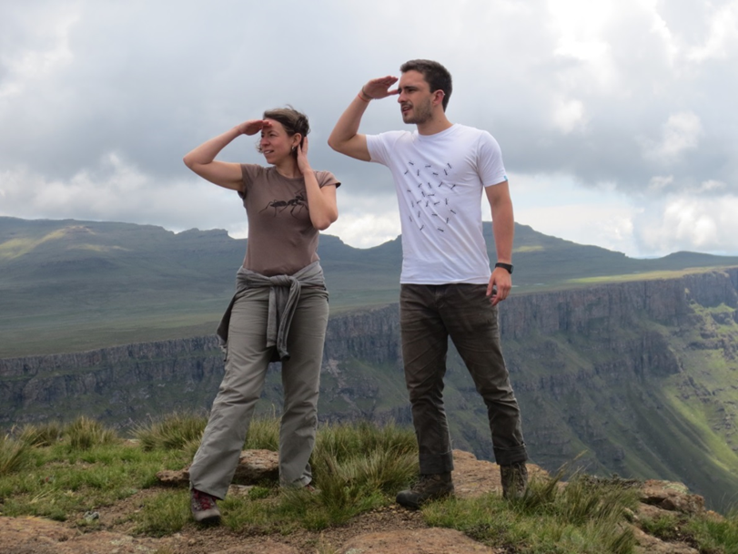 Tom Bishop and senior author Catherine Parr looking for ants in the Maloti-Drakensberg